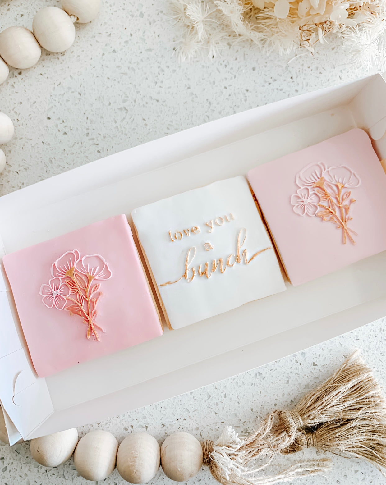 “love you a bunch” - mother’s day pack